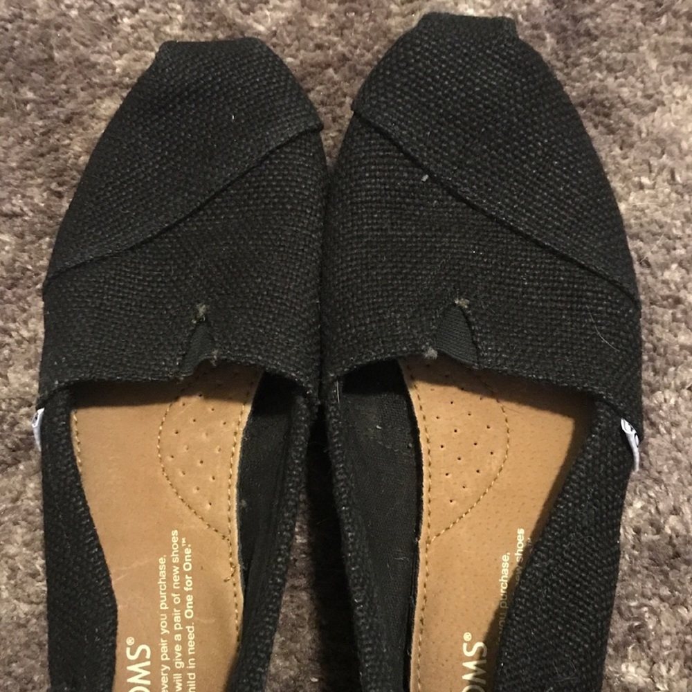 Toms